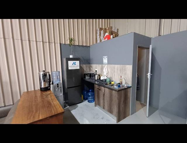 INDUSTRIAL PROPERTY TO RENT IN LYTTELTON MANOR